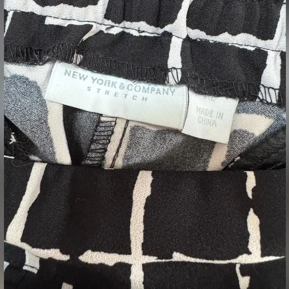 New York & Company Black and White Window Pane Wide Leg Pants - Picture 5 of 8